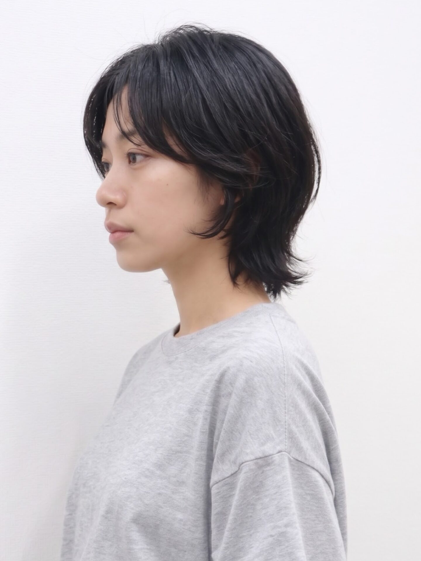 レイヤーウルフボブ 横から