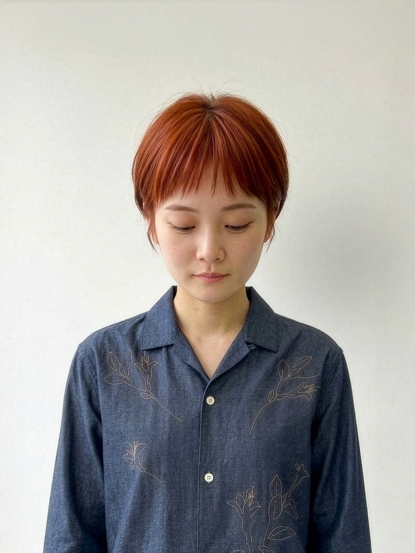 オレンジショートマッシュ 横から